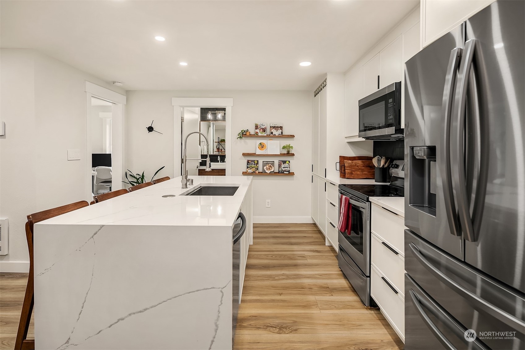 1300 University Street Unit: 5C