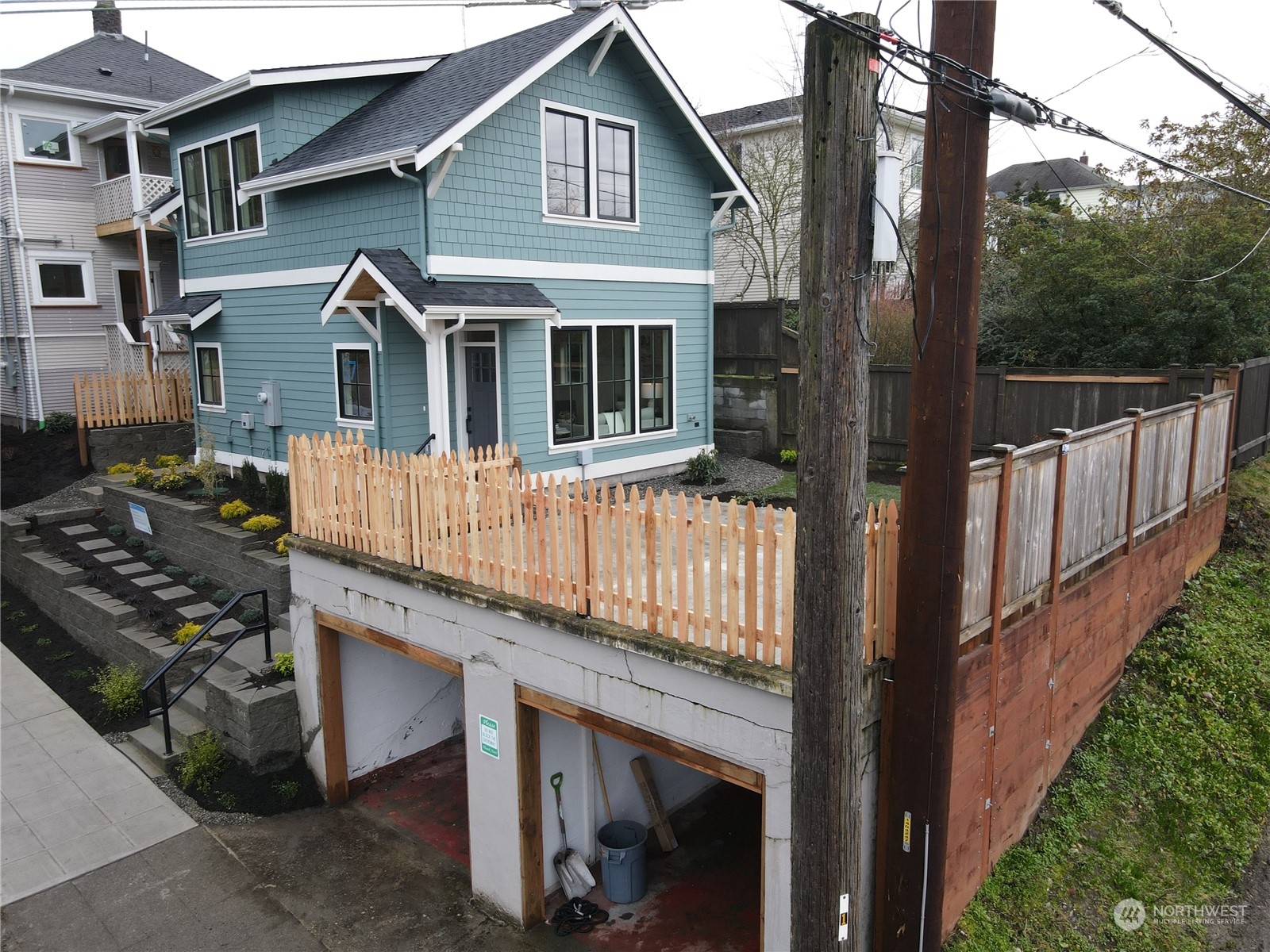 17 Blaine Street Unit: 2