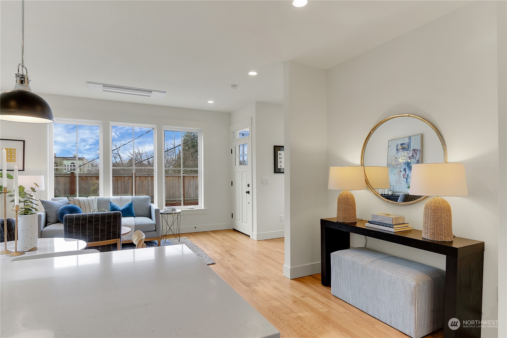 17 Blaine Street Unit: 2