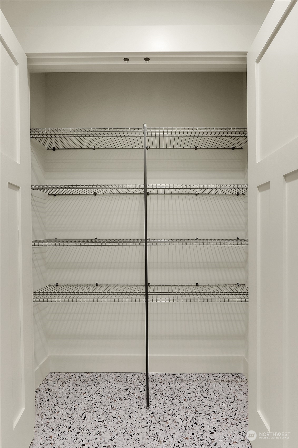 17 Blaine Street Unit: 2