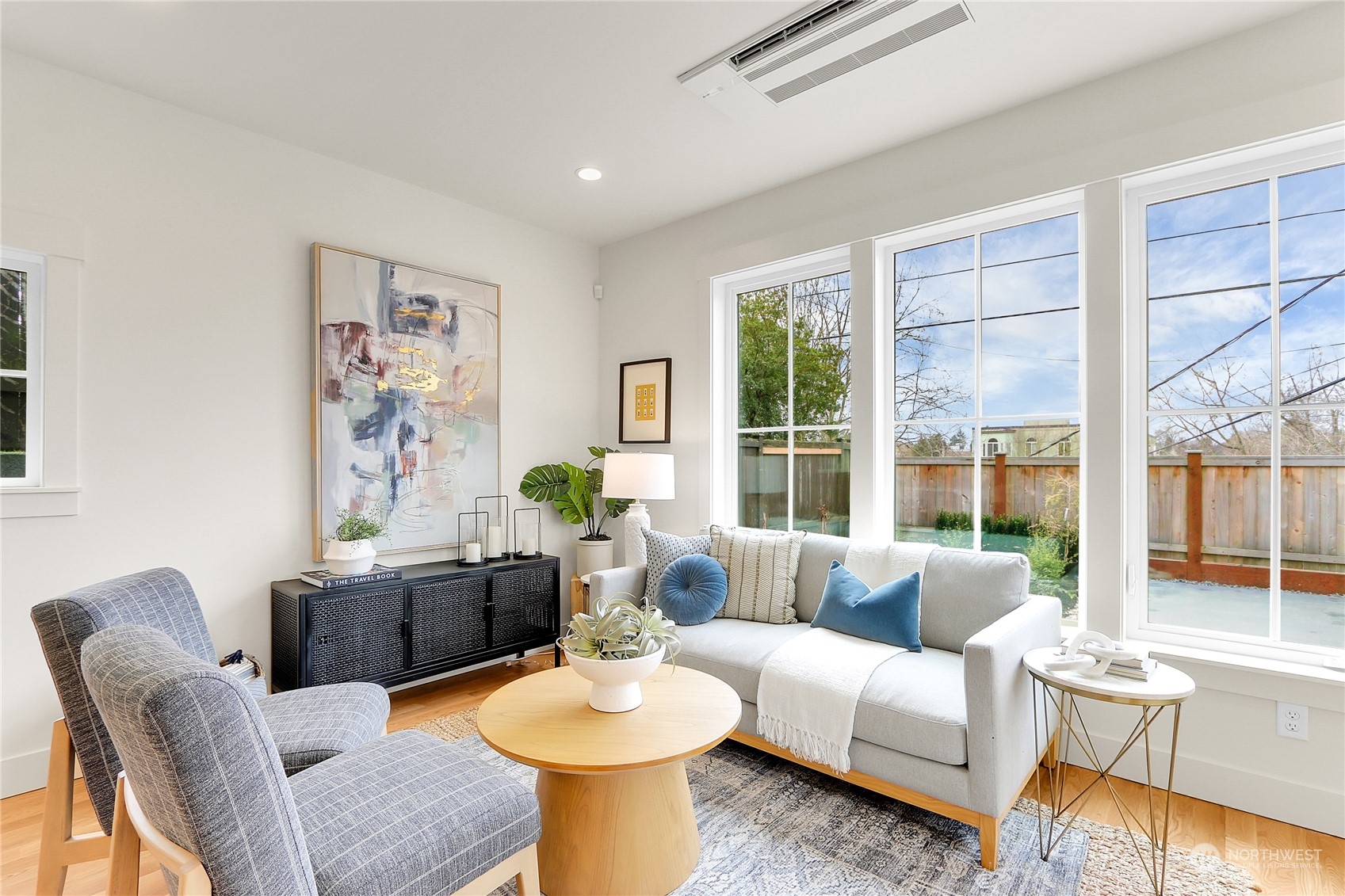 17 Blaine Street Unit: 2