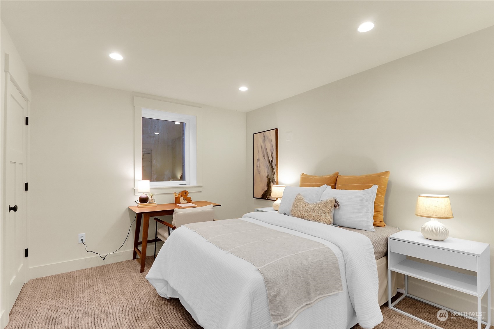 17 Blaine Street Unit: 2