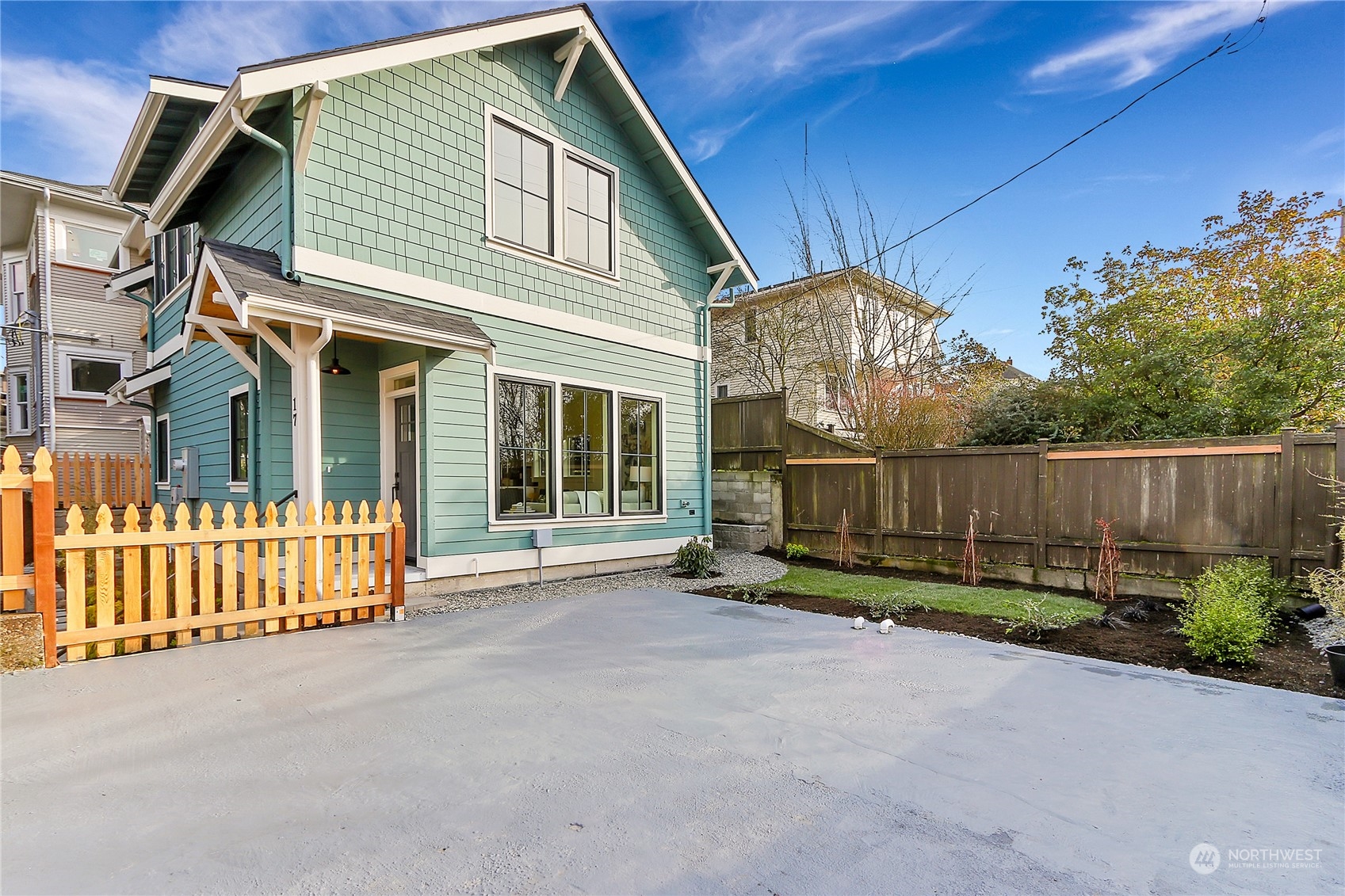 17 Blaine Street Unit: 2