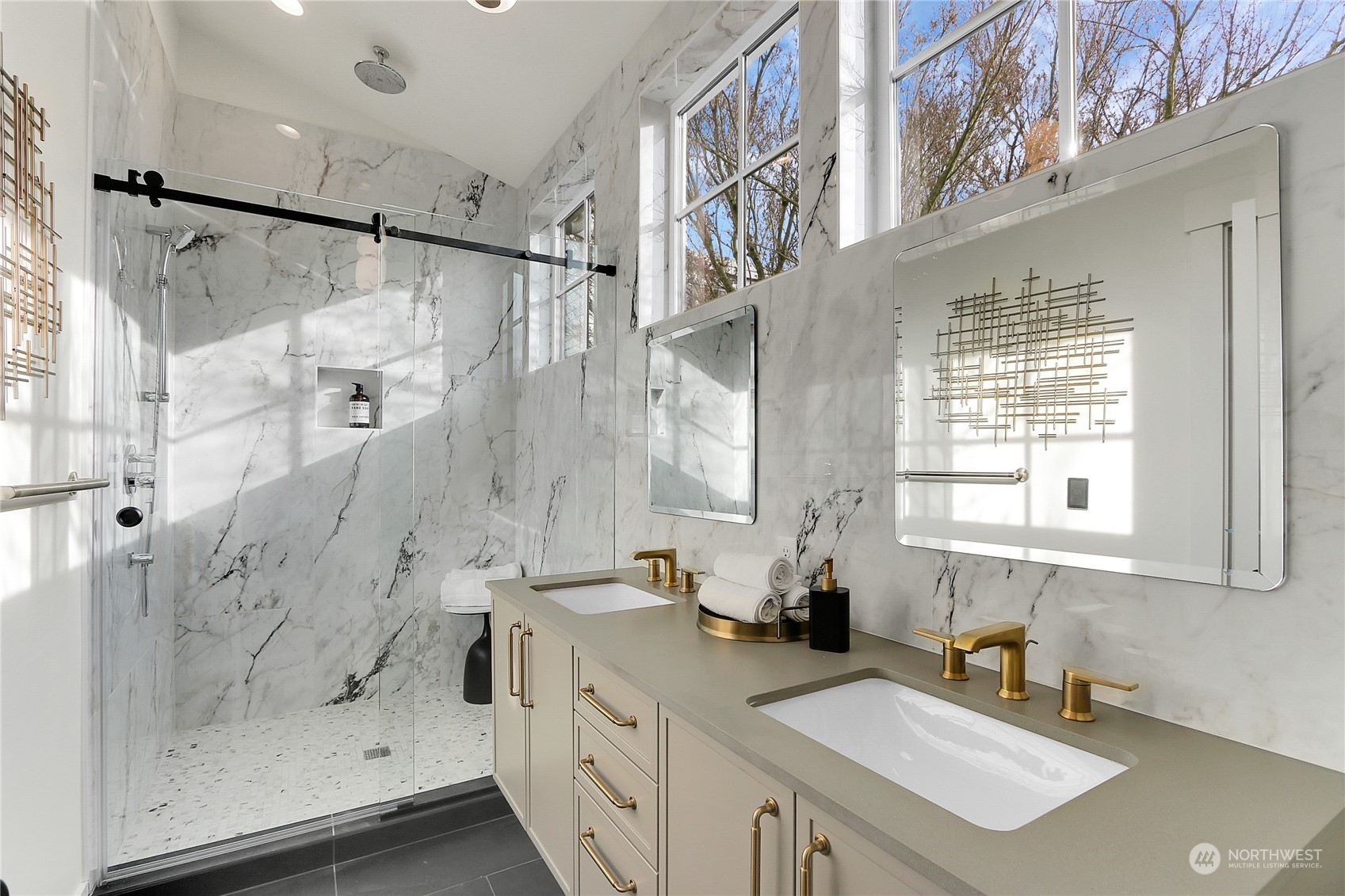 17 Blaine Street Unit: 2