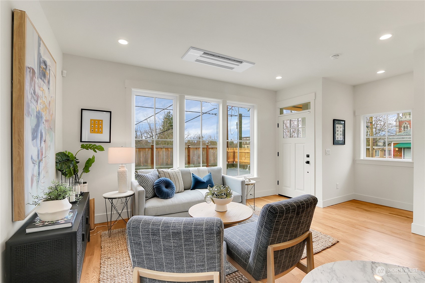 17 Blaine Street Unit: 2