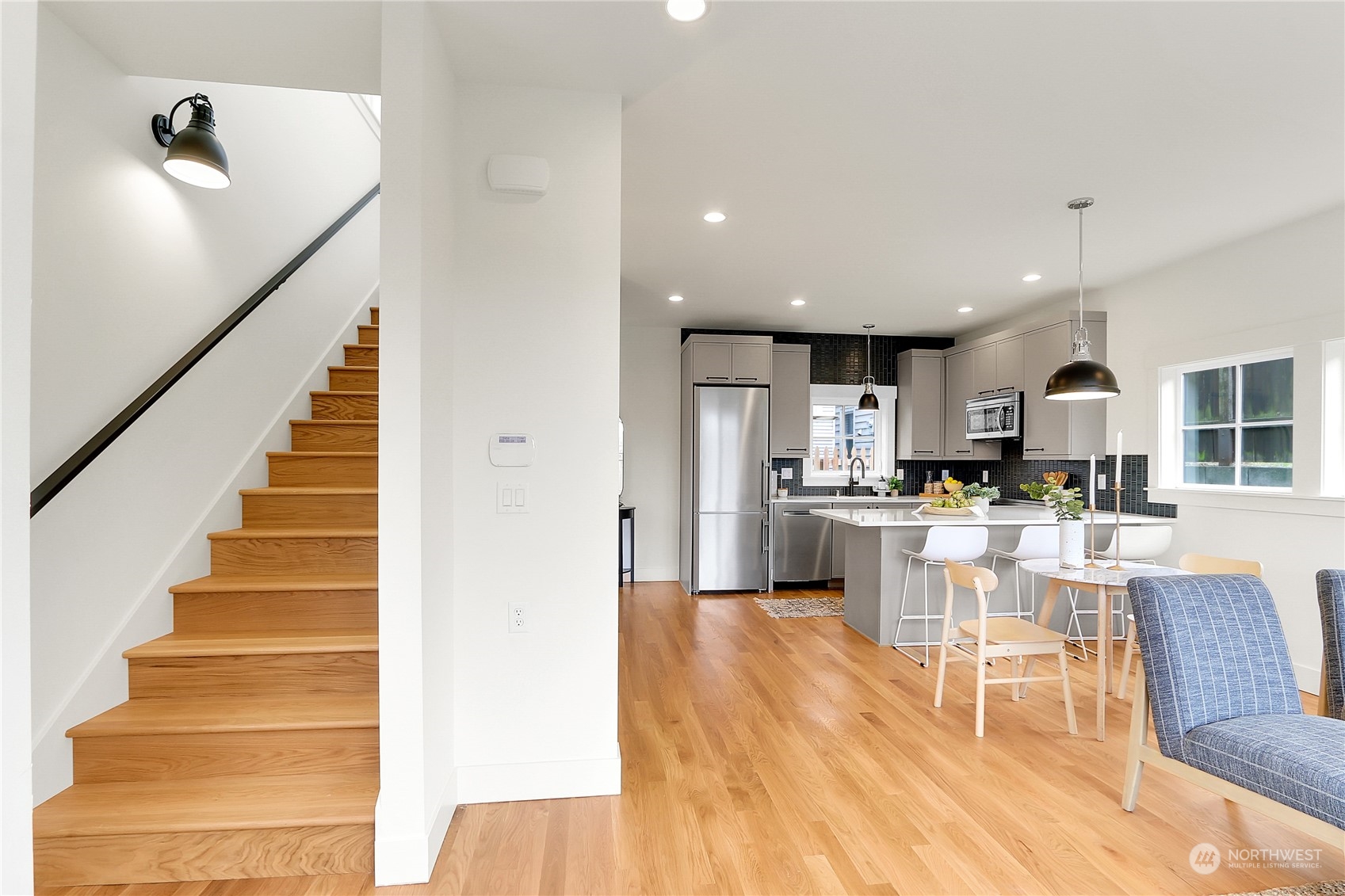 17 Blaine Street Unit: 2