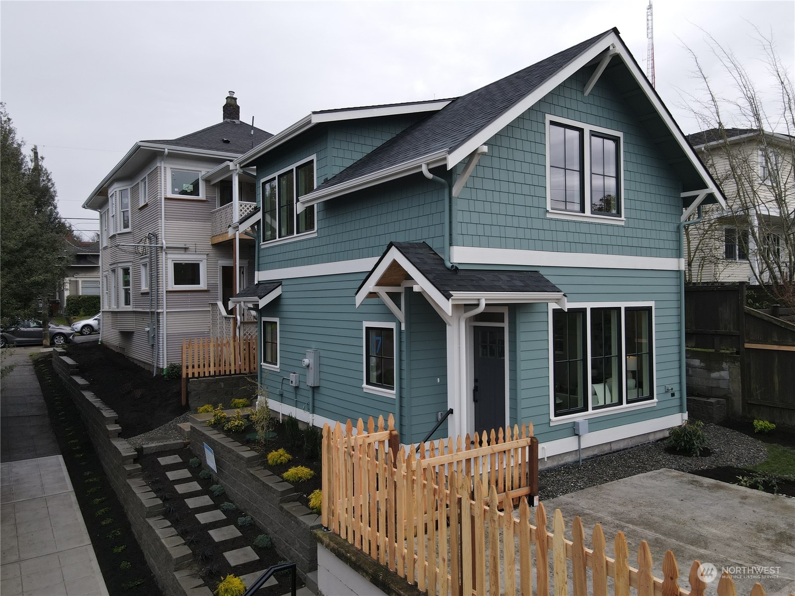 17 Blaine Street Unit: 2