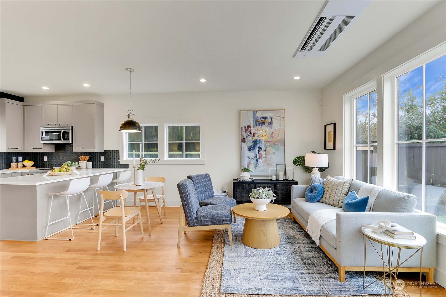 17 Blaine Street Unit: 2