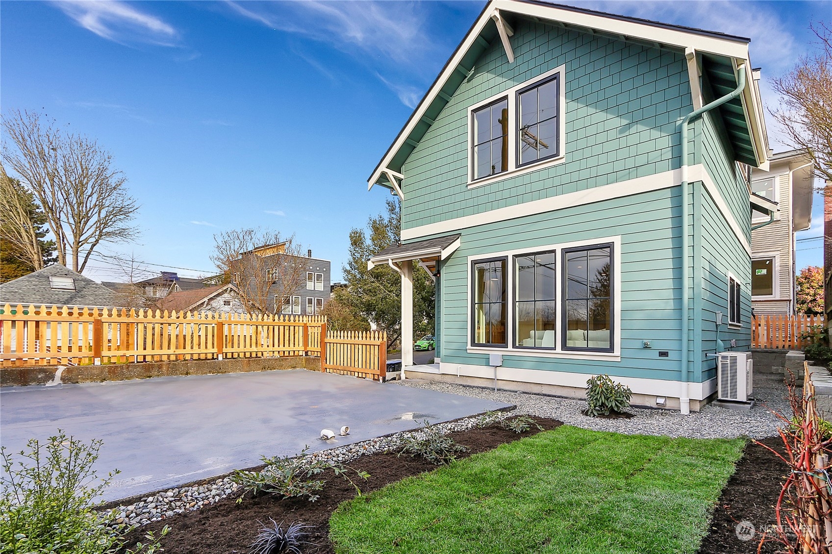 17 Blaine Street Unit: 2
