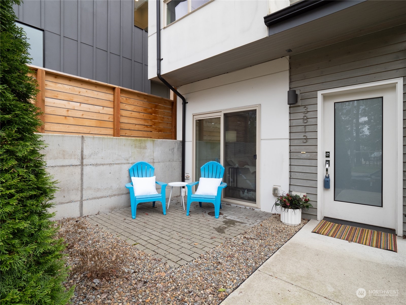 3813 Gilman Avenue W