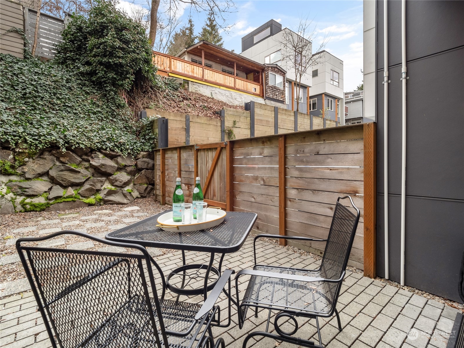 3813 Gilman Avenue W
