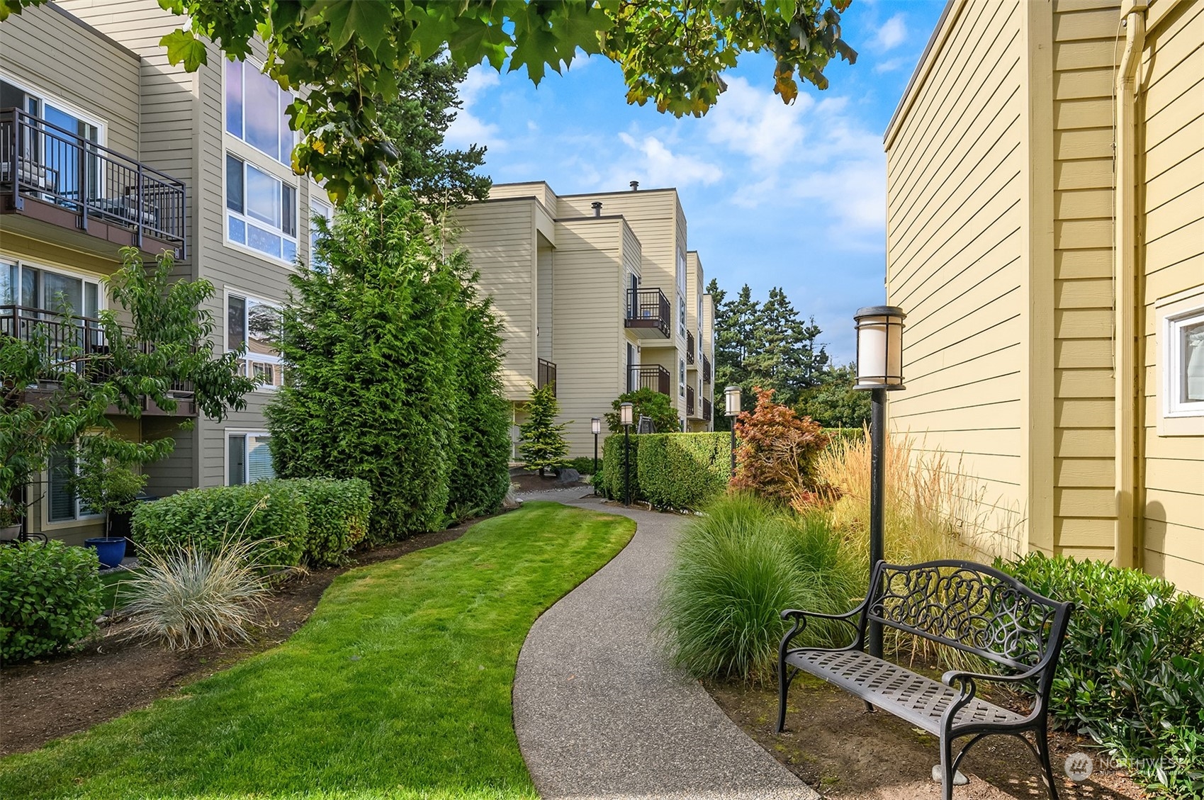 5844 NE 75th Street Unit: A310