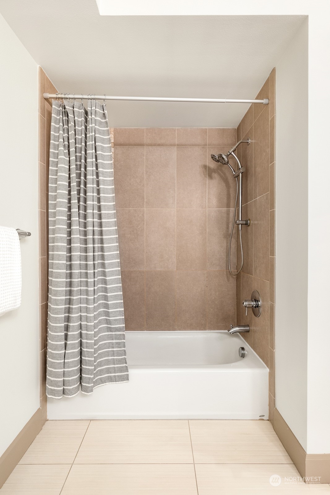 1840 25th Avenue NE Unit: 311