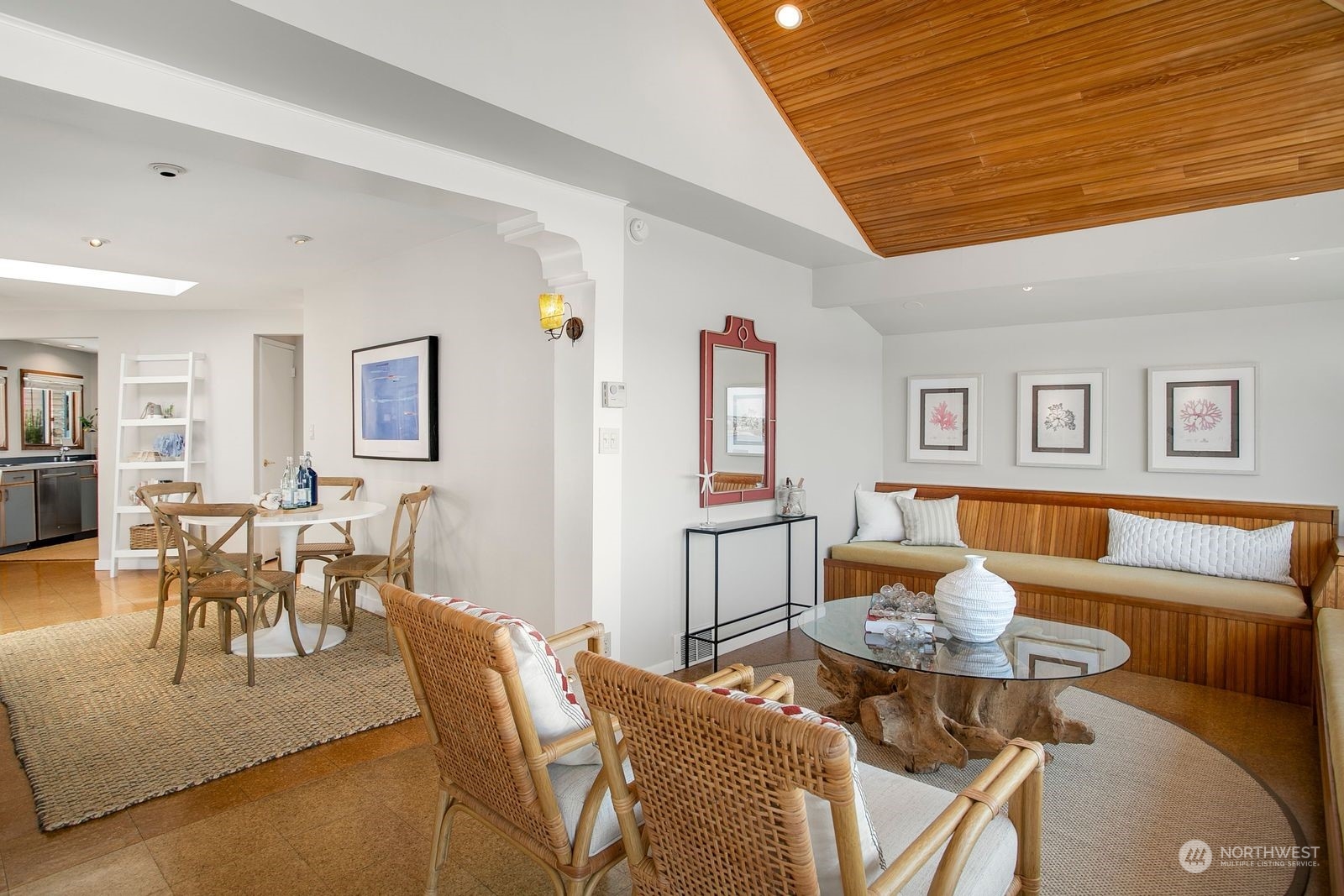 2466 Westlake Avenue N Unit: 6
