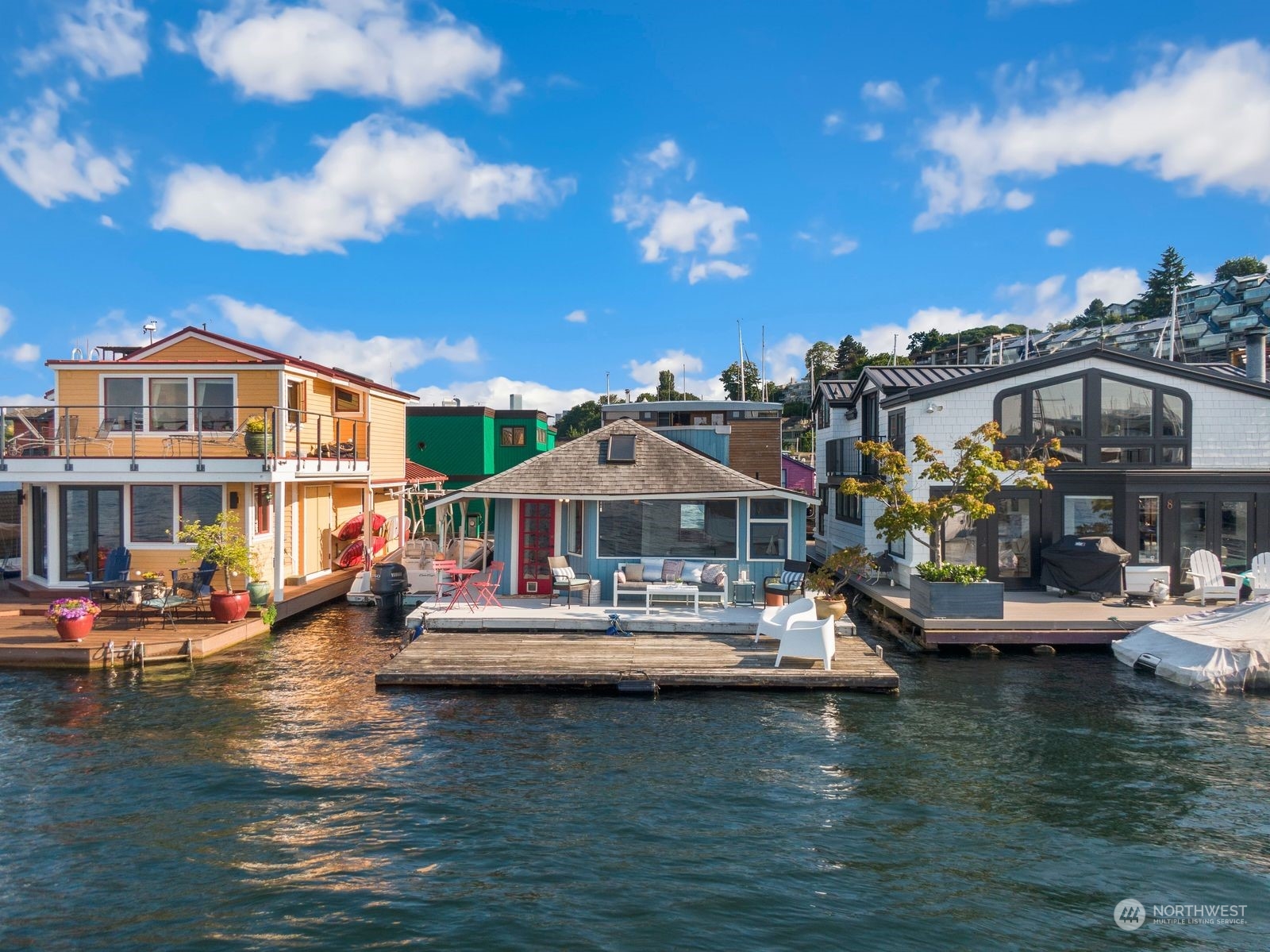 2466 Westlake Avenue N Unit: 6