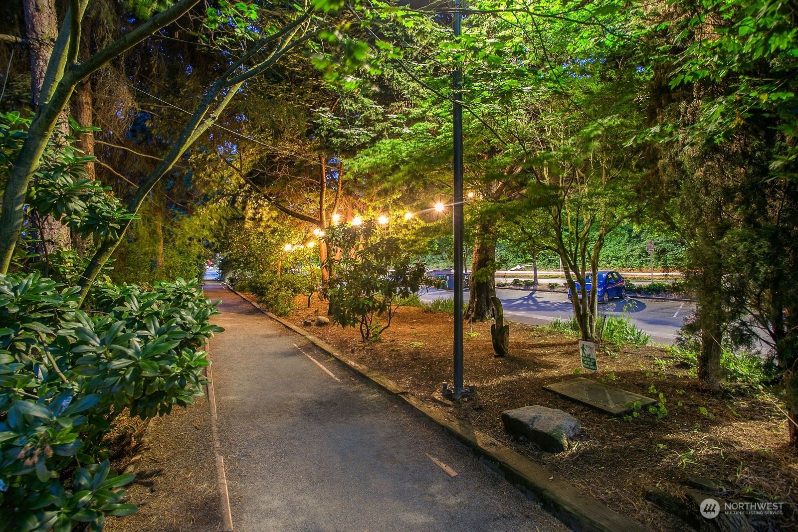 2466 Westlake Avenue N Unit: 6