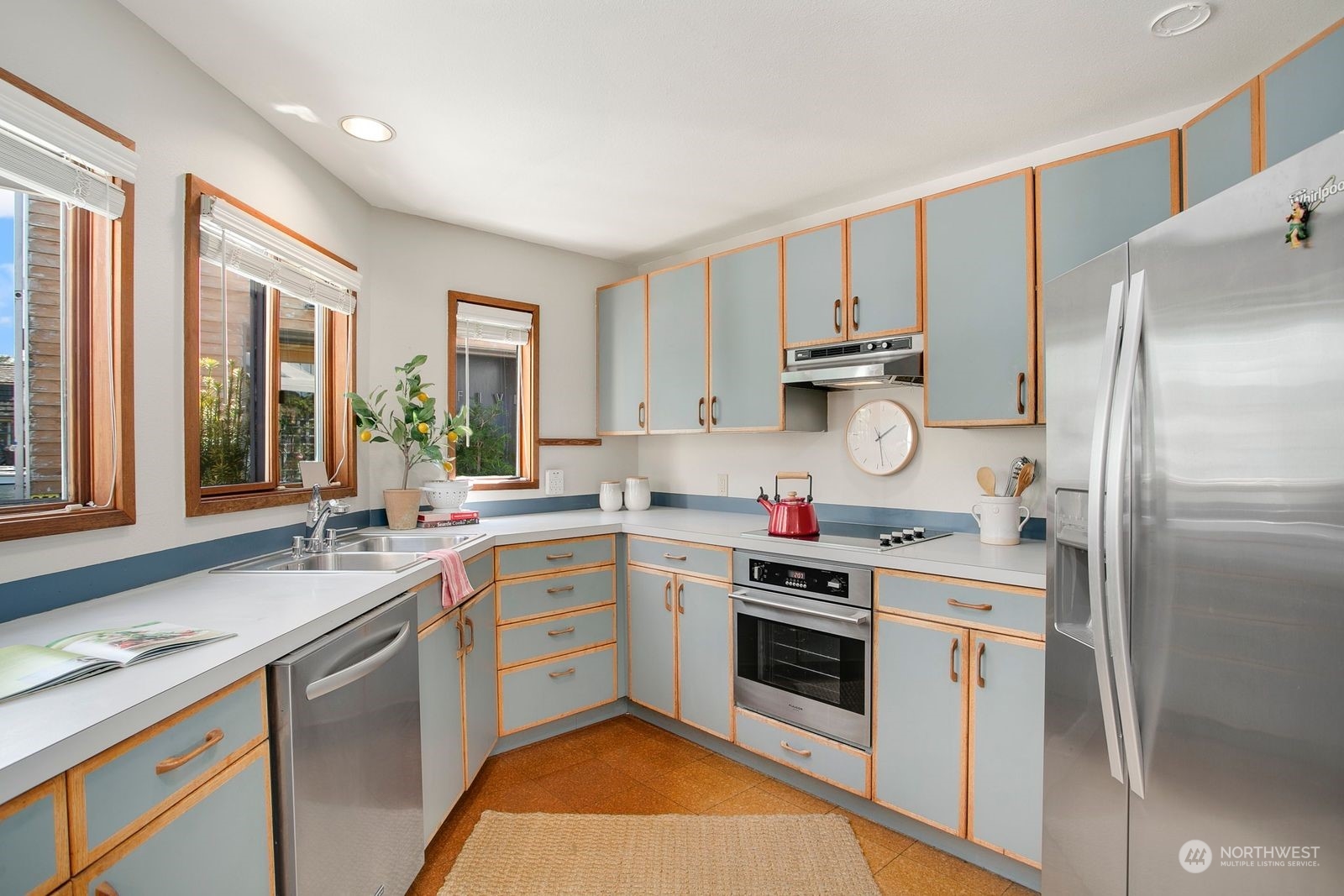 2466 Westlake Avenue N Unit: 6