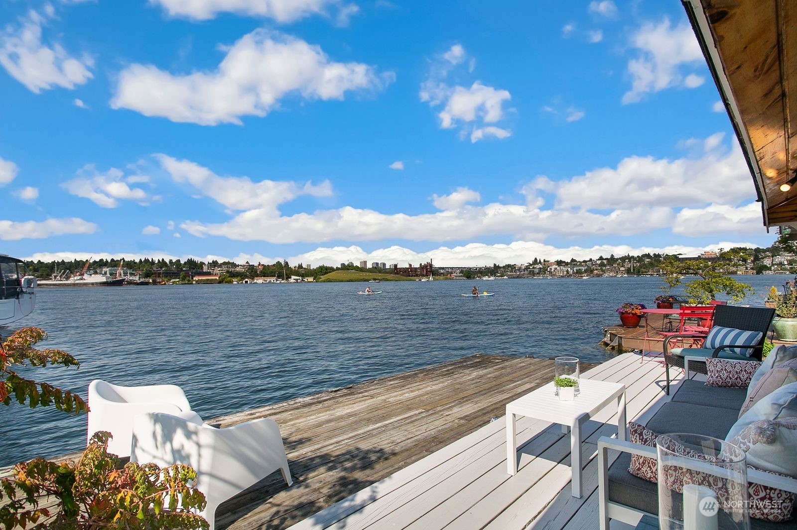2466 Westlake Avenue N Unit: 6
