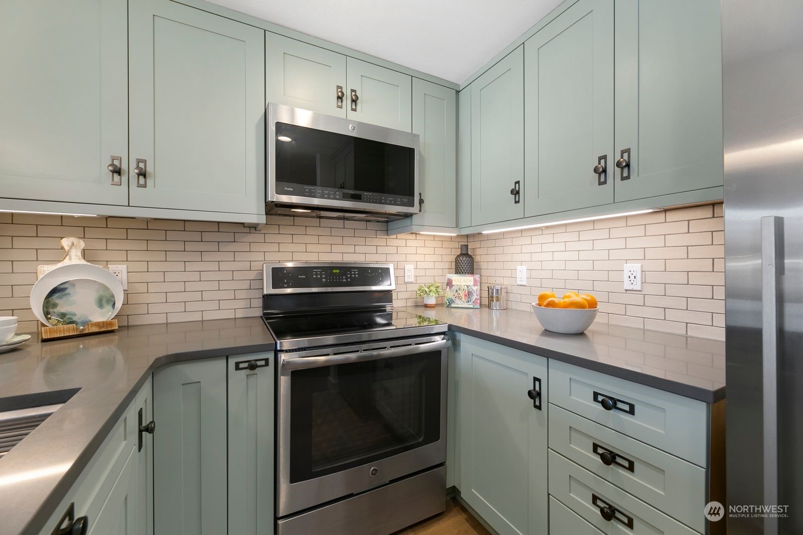 3044 14th Avenue W Unit: B103