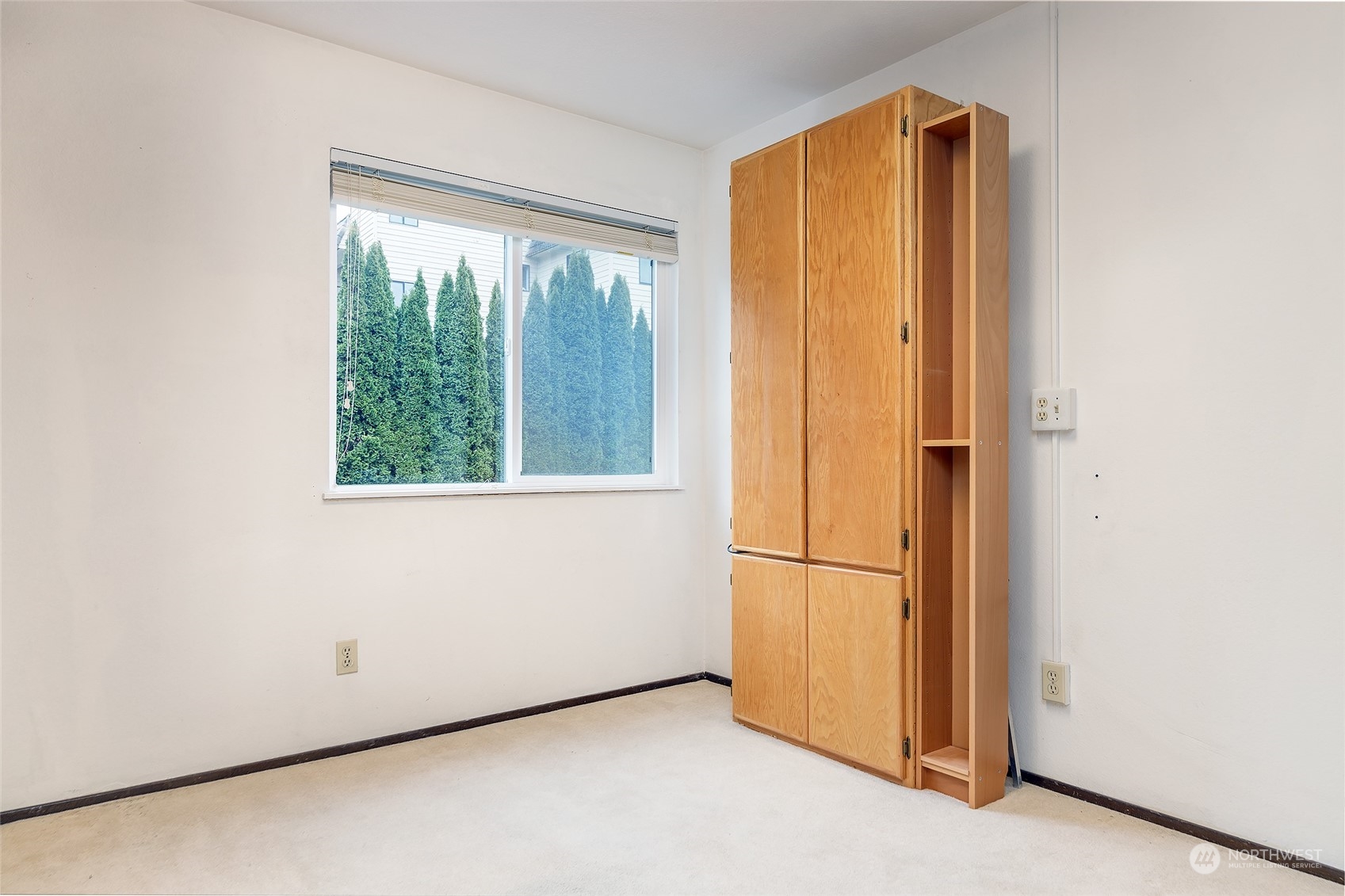 11300 1st Avenue NE Unit: 121