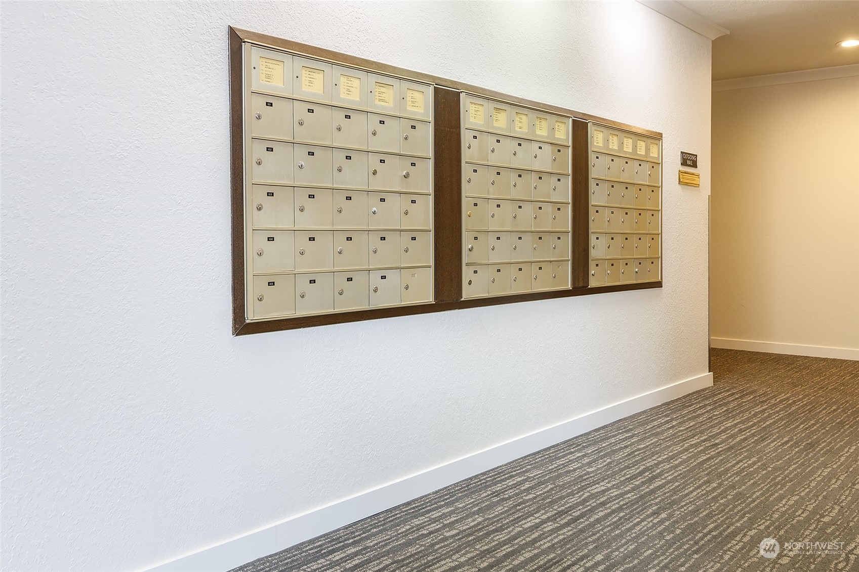 11300 1st Avenue NE Unit: 121