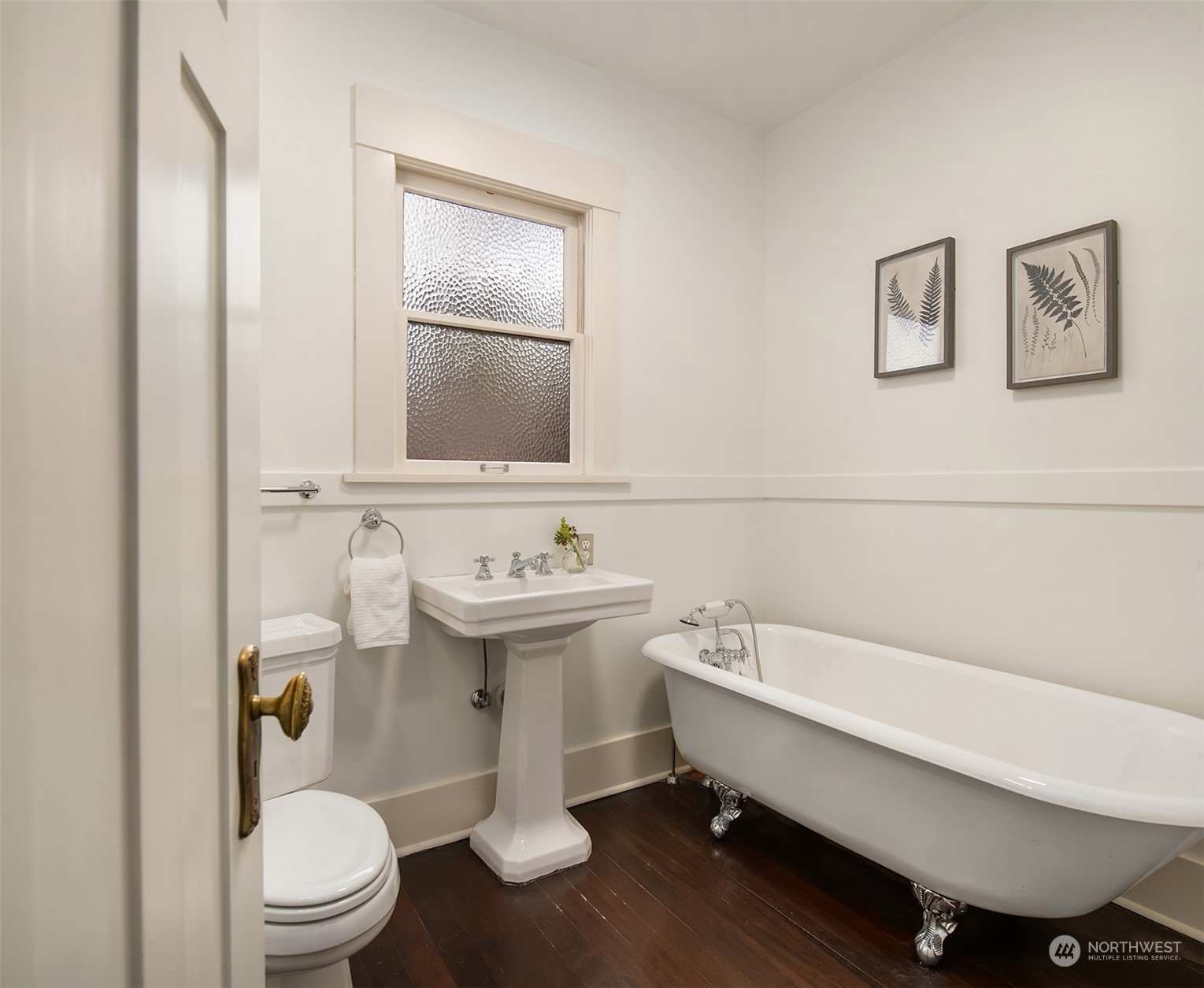 2406 2nd Avenue W