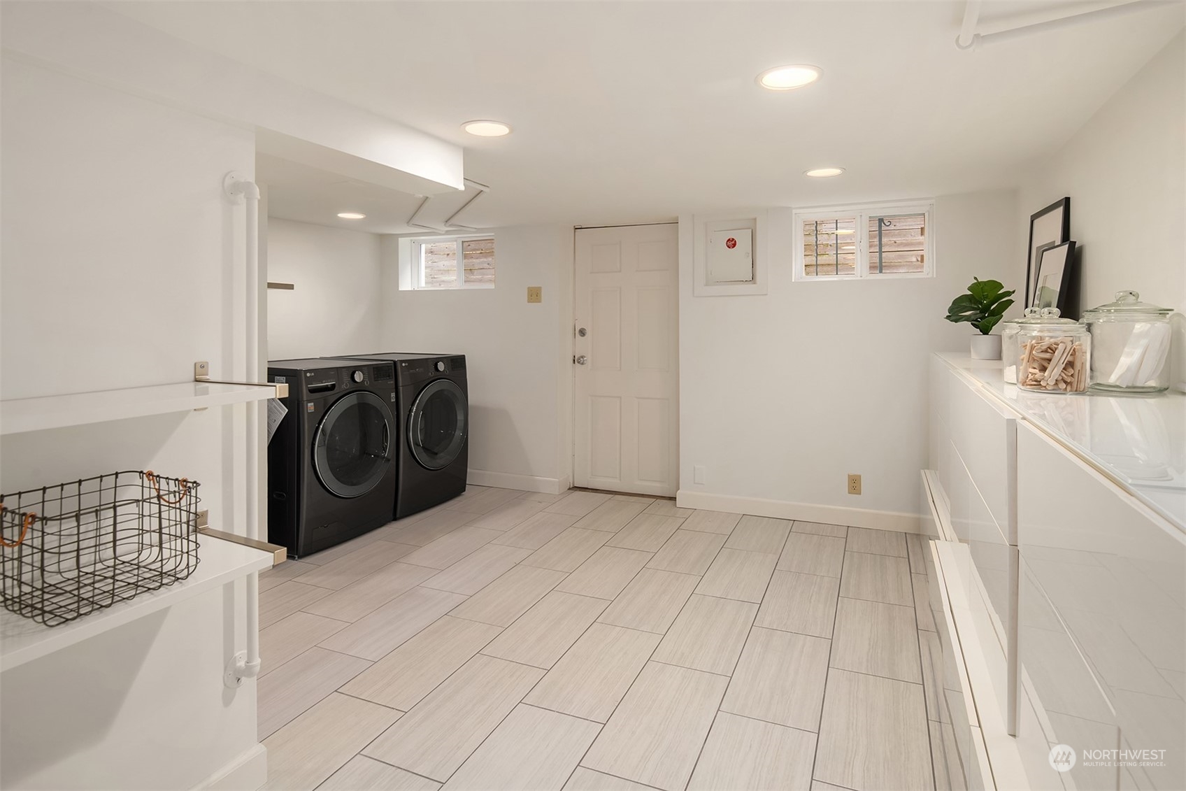 2406 2nd Avenue W