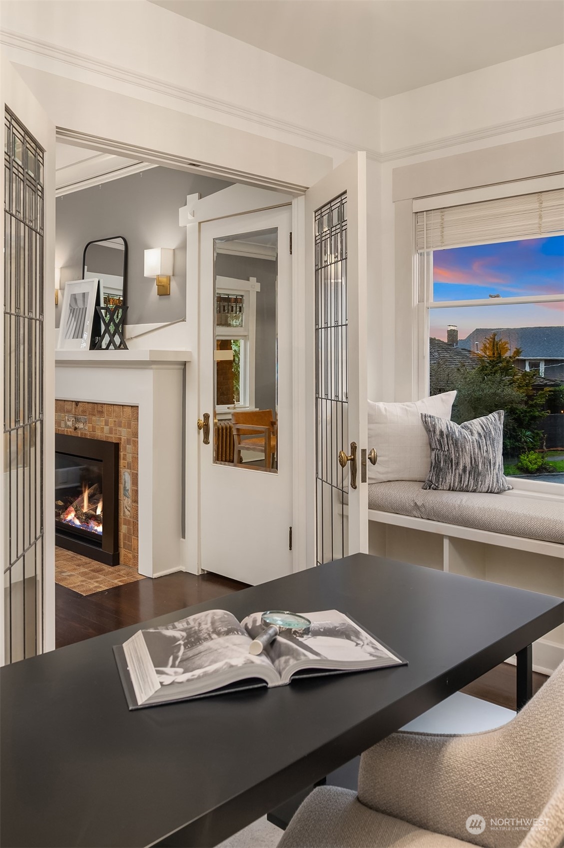 2406 2nd Avenue W