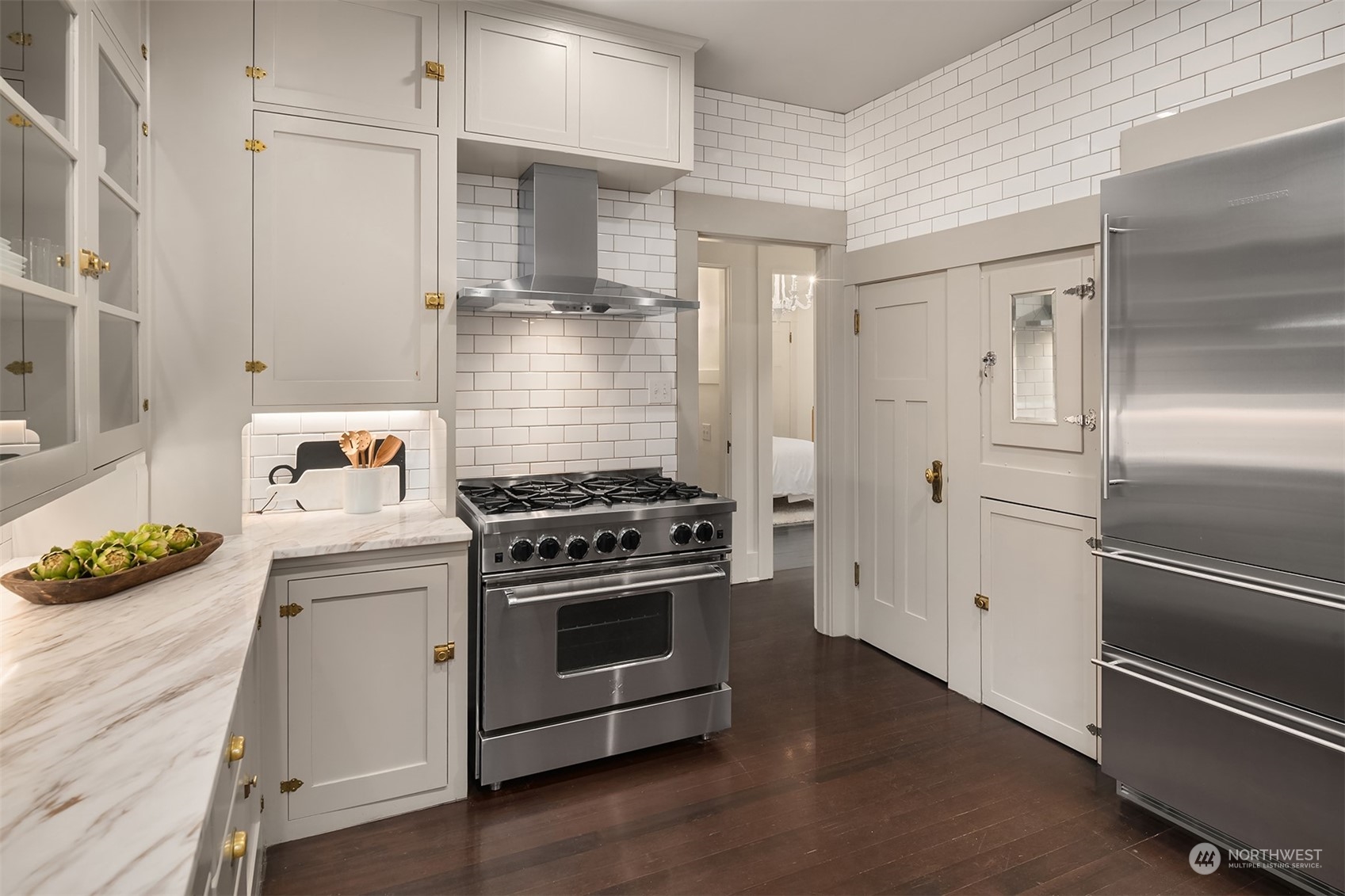 2406 2nd Avenue W