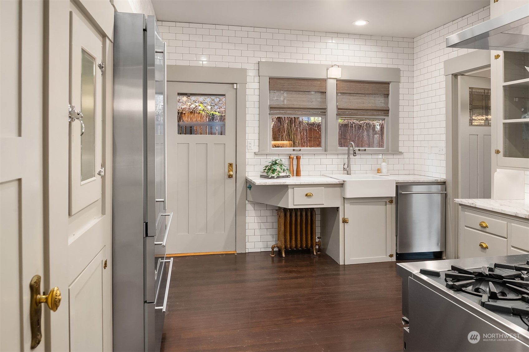 2406 2nd Avenue W