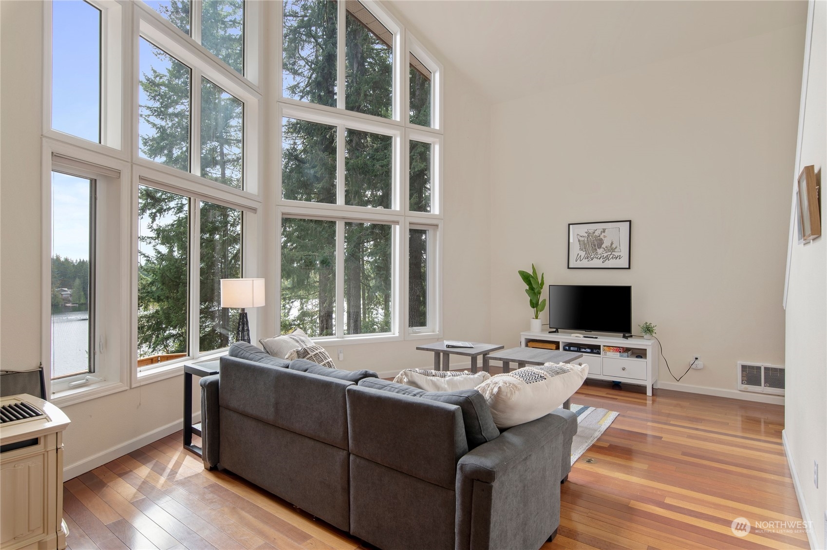 1871 E Trails End Drive