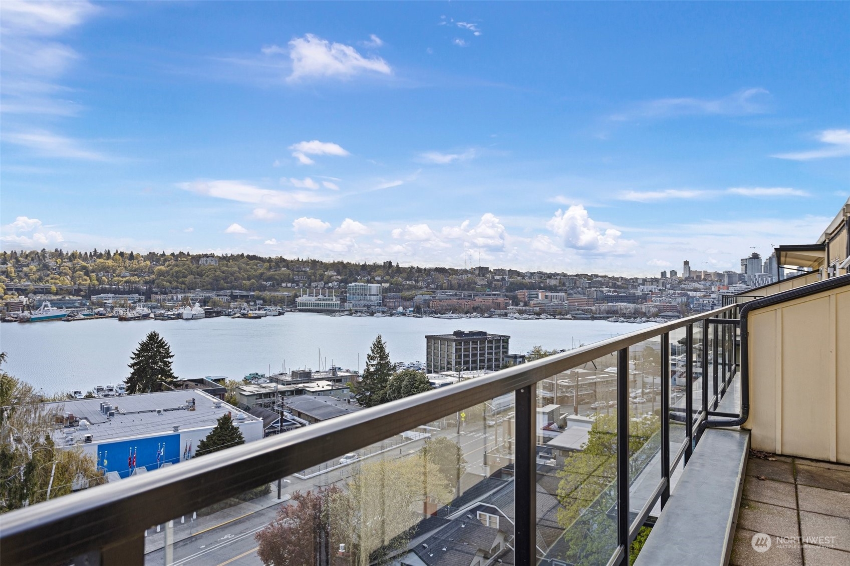 655 Crockett Street Unit: B503