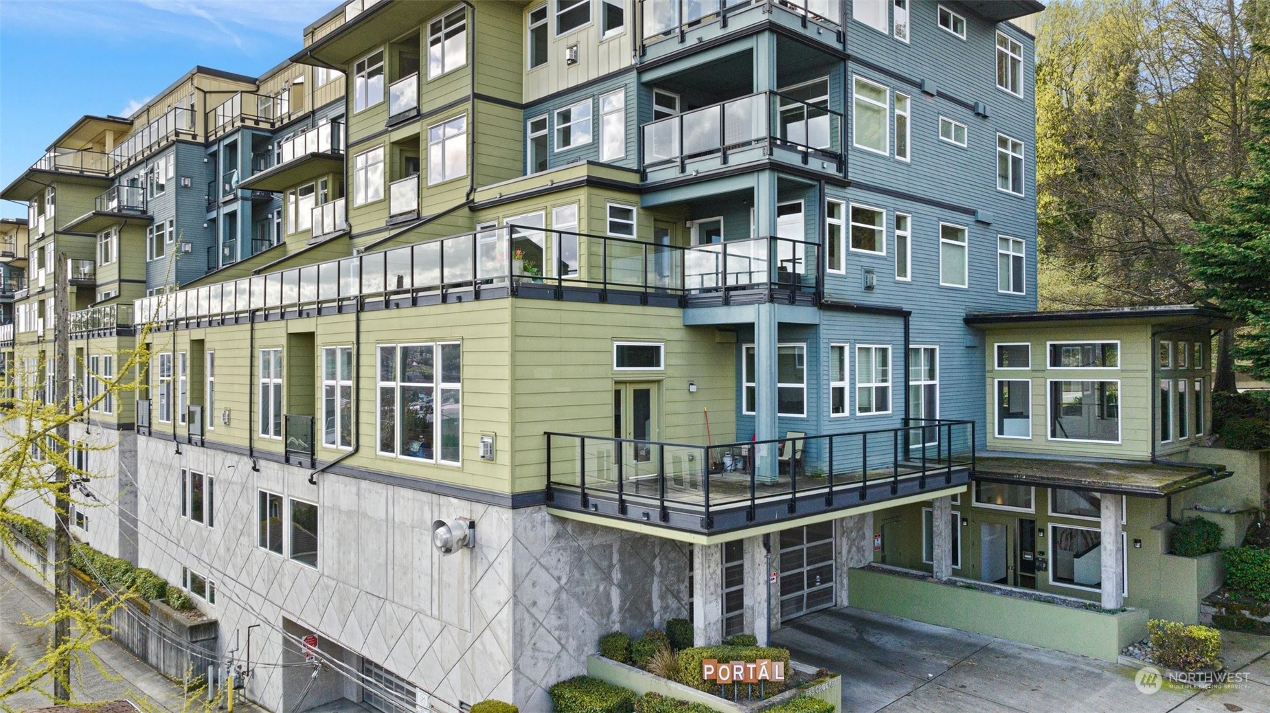655 Crockett Street Unit: B503