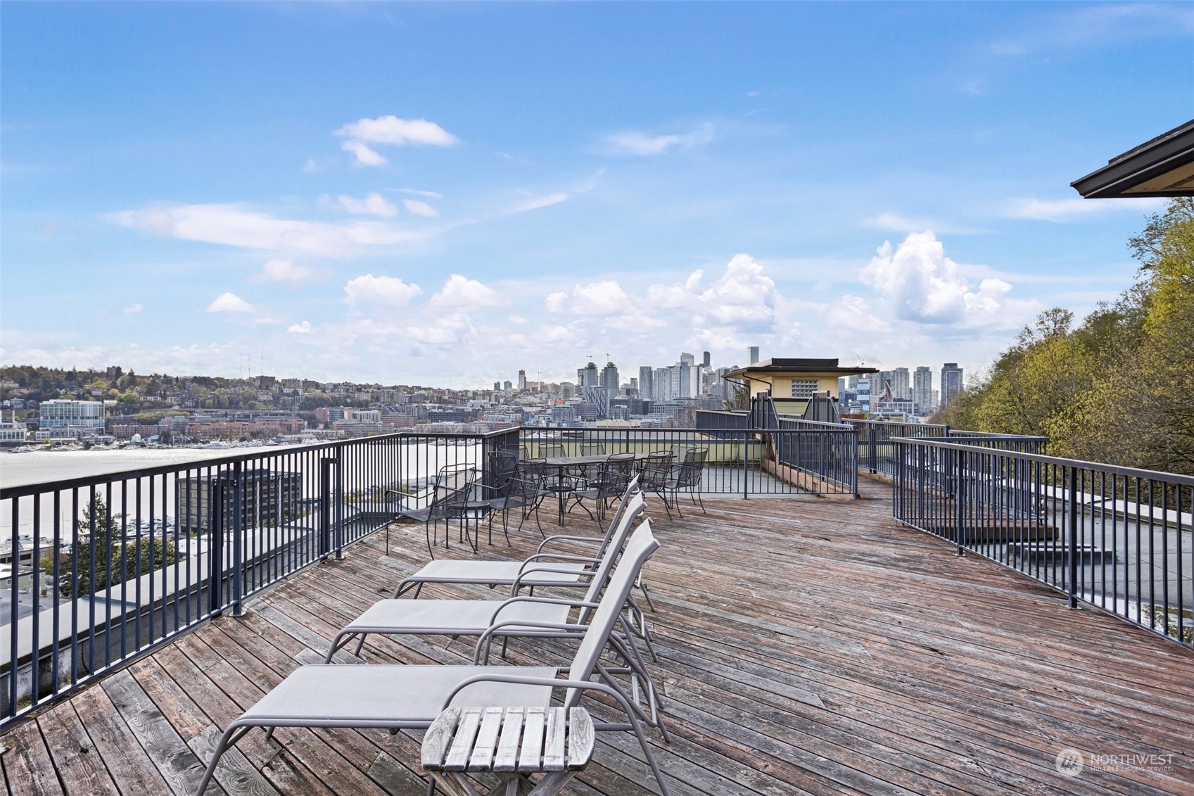 655 Crockett Street Unit: B503