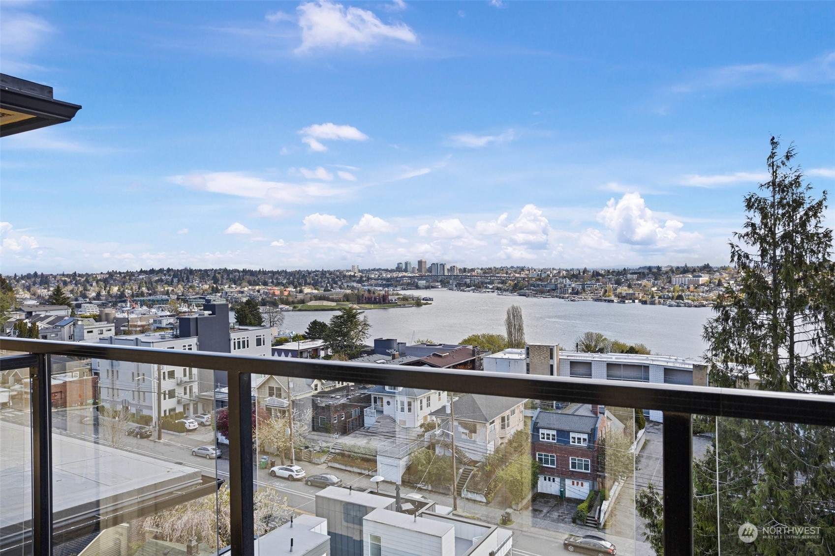 655 Crockett Street Unit: B503