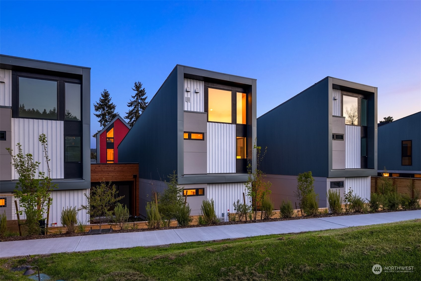 222 Canopy Path NW