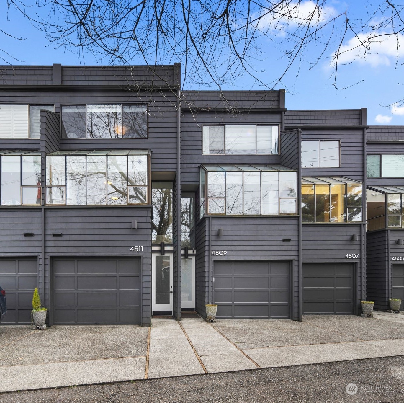 4511 NE 55th Street