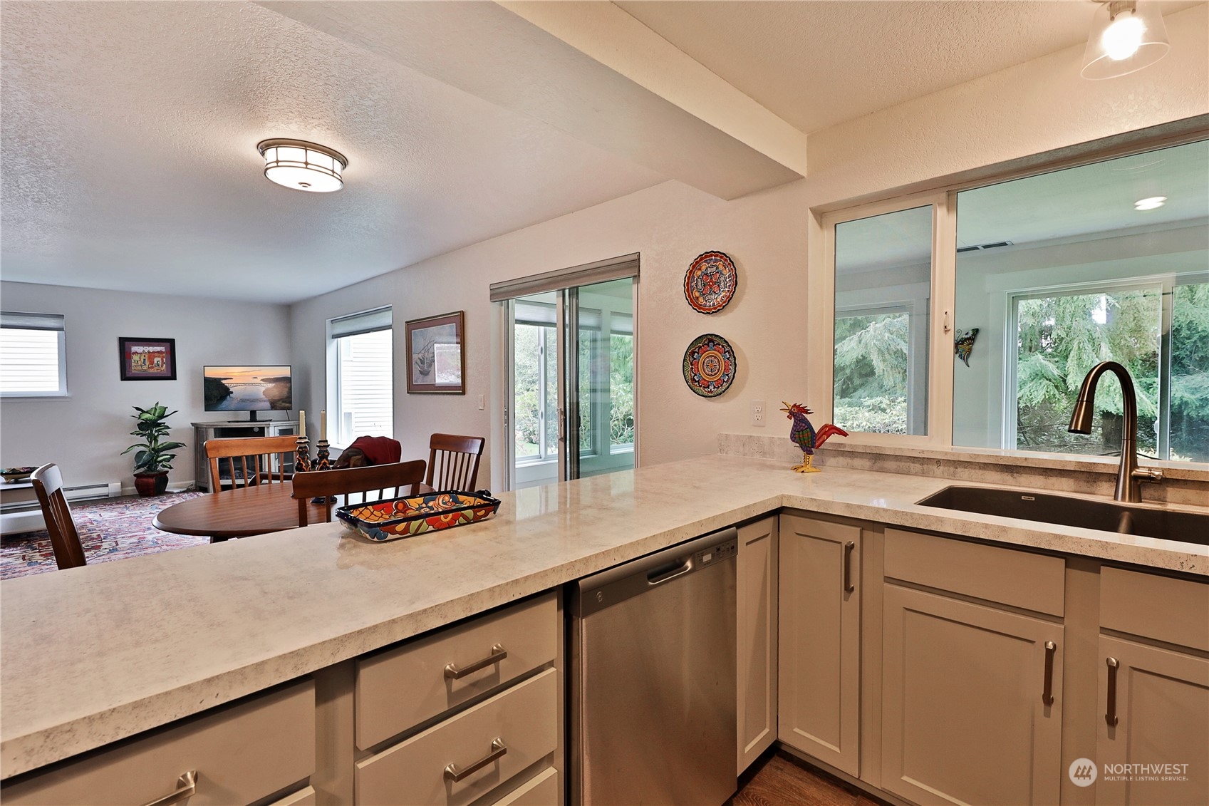 566 Creekside Terrace Unit: 101