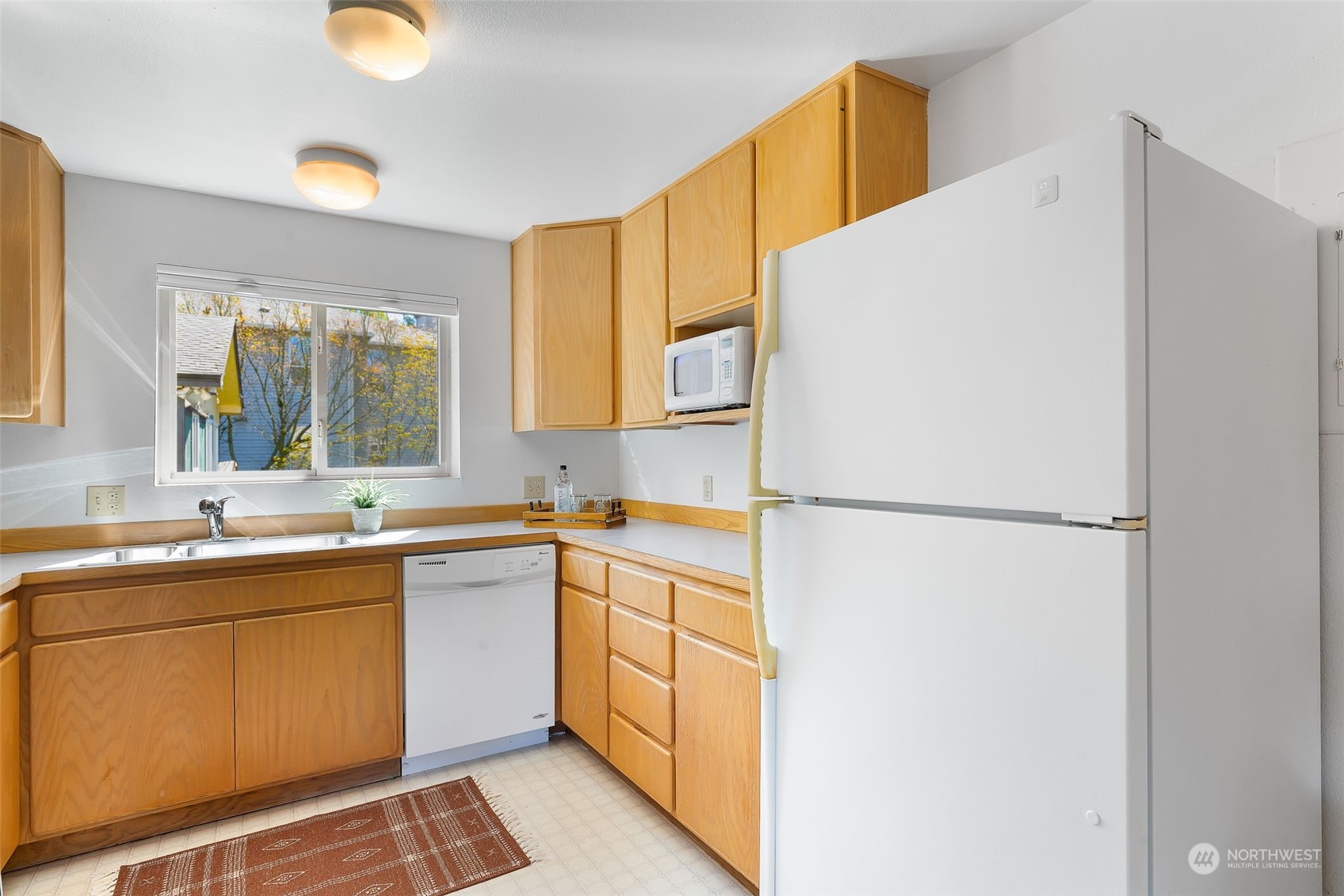 3917 SW Raymond Unit: 201
