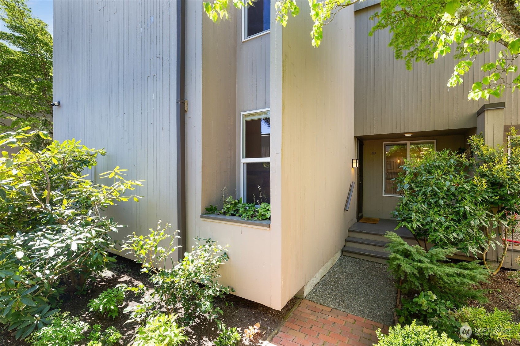 1550 NW 195th Street Unit: 110