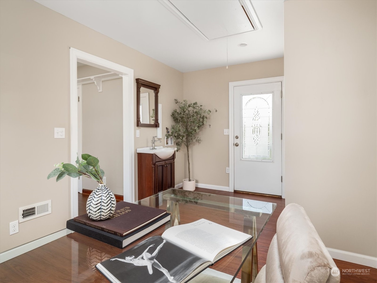 515 Ave B