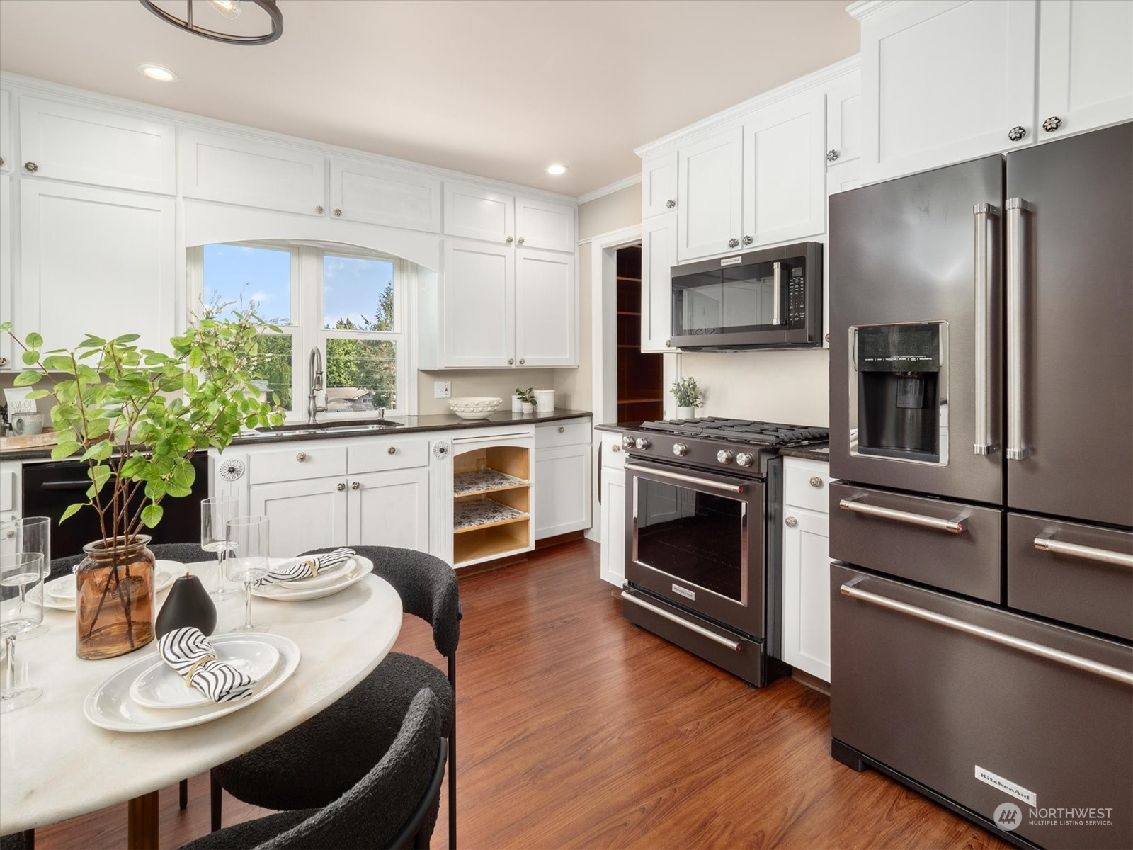 515 Ave B