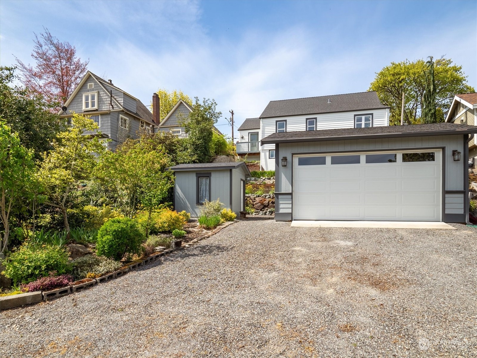 515 Ave B
