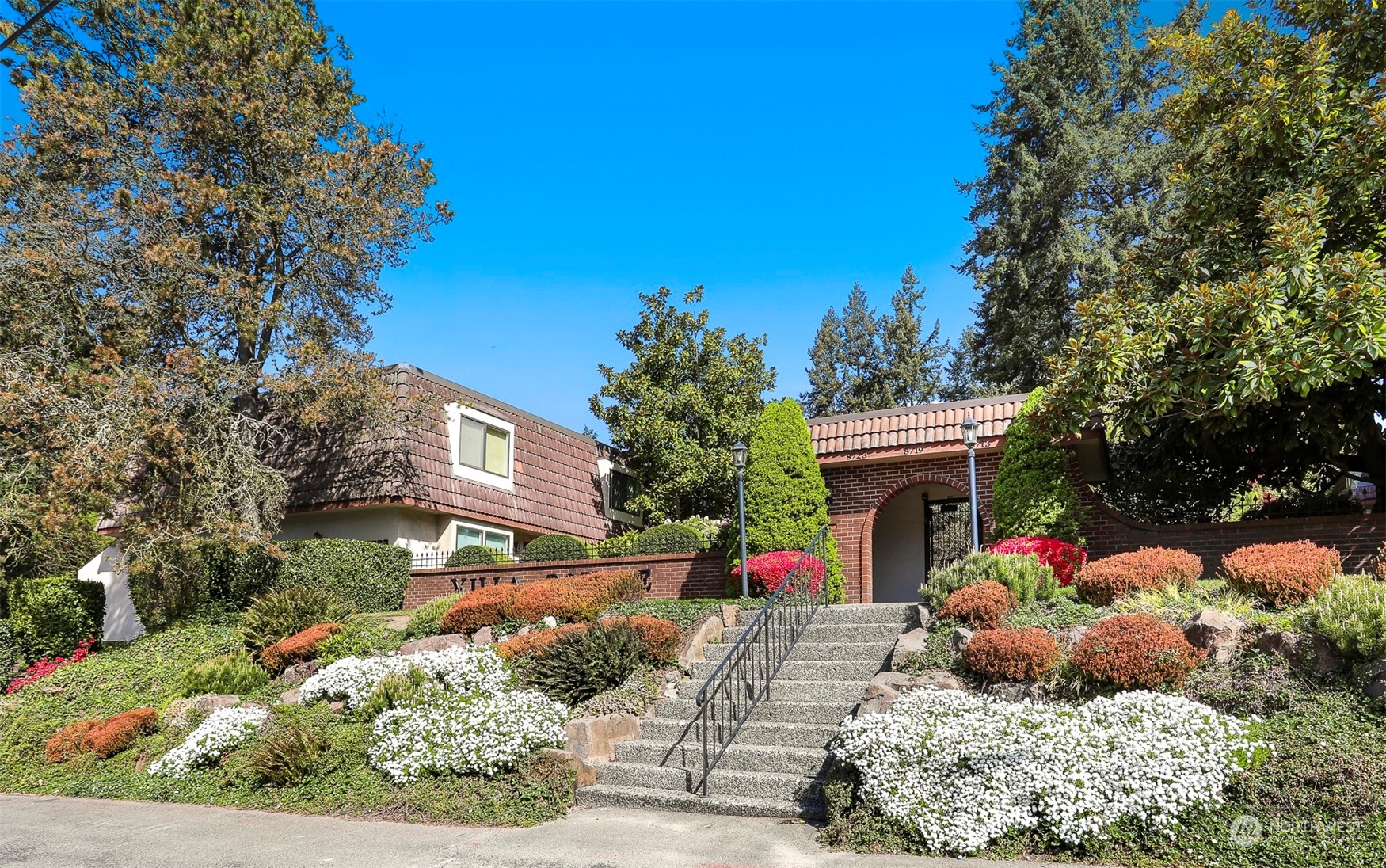 8713 238th Street SW Unit: A8