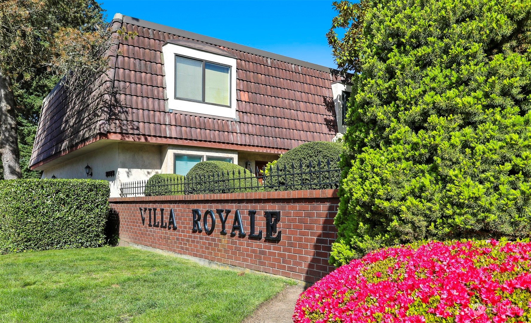 8713 238th Street SW Unit: A8