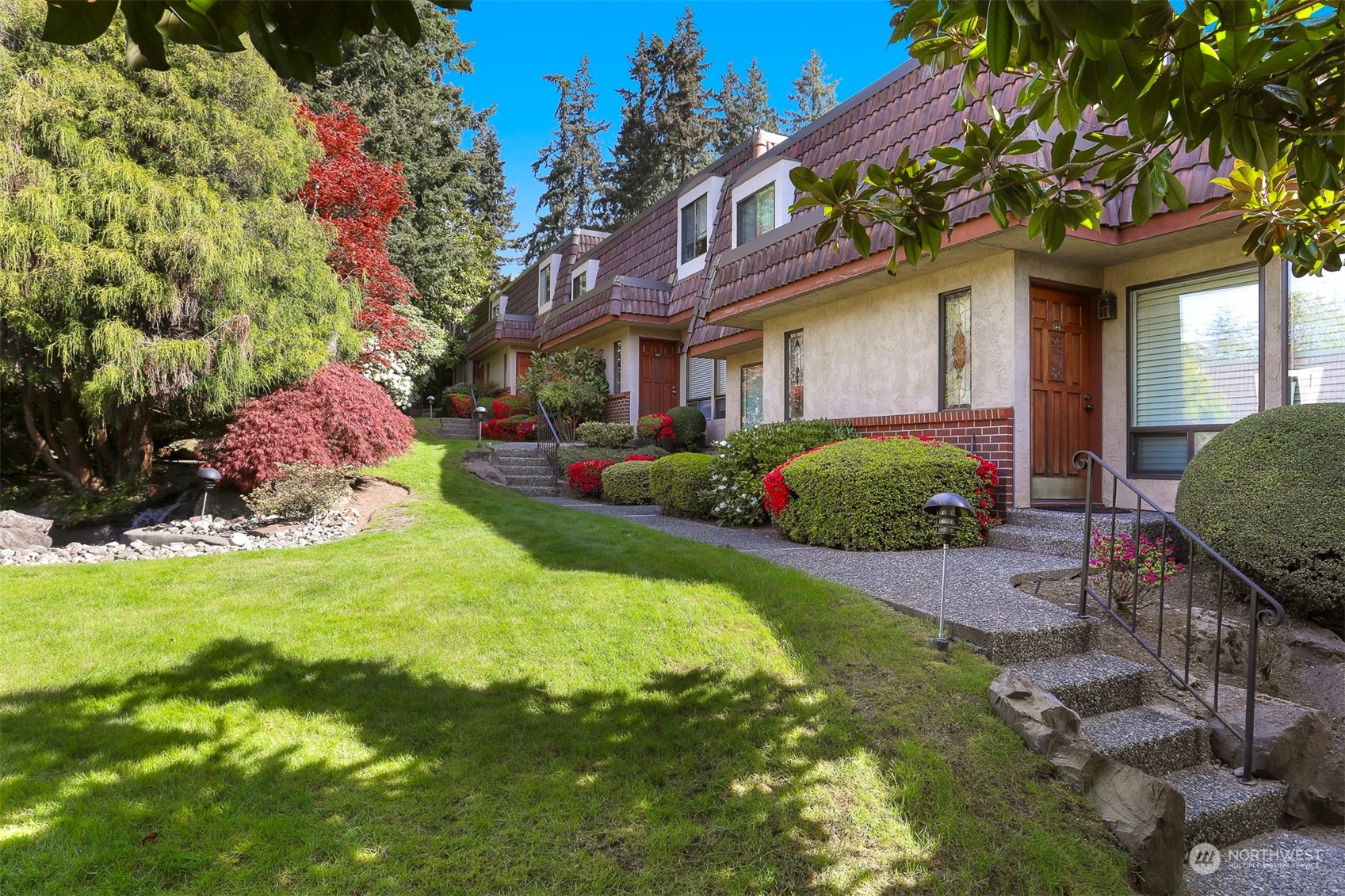 8713 238th Street SW Unit: A8
