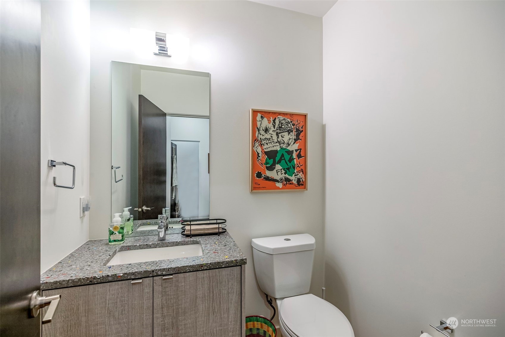 715 N 77th