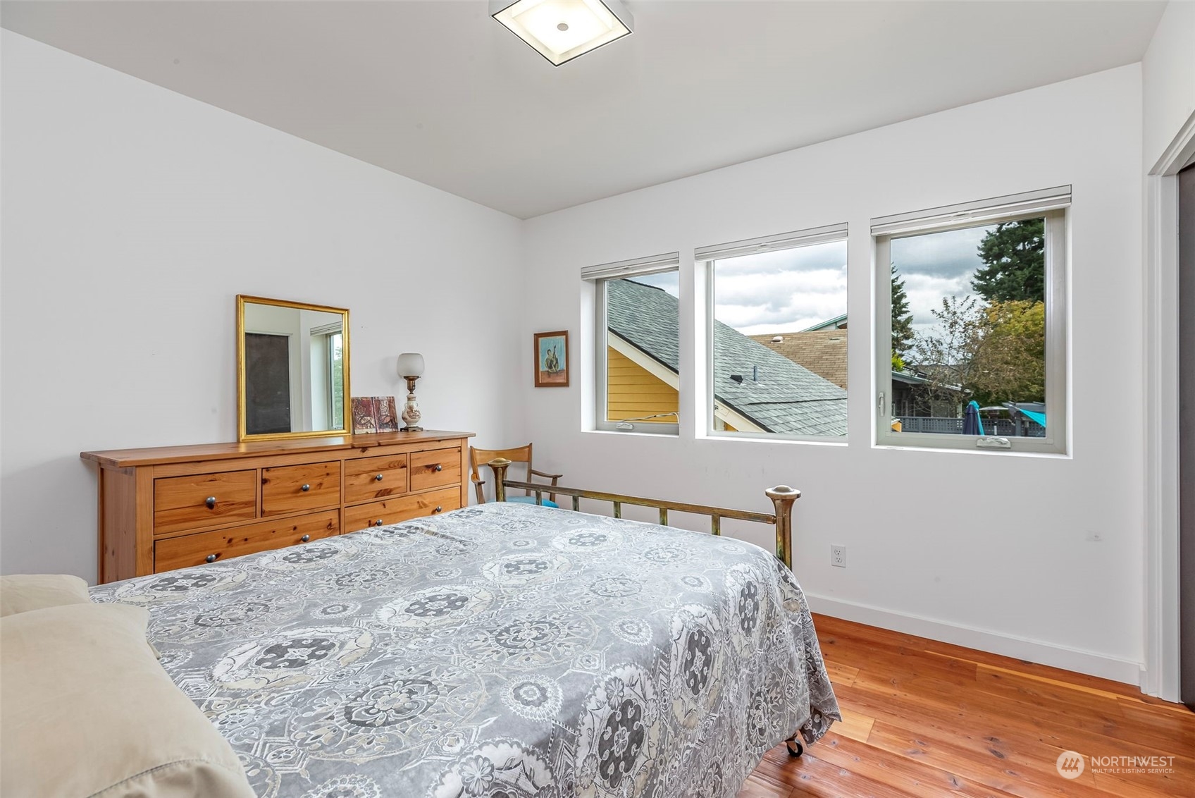 715 N 77th