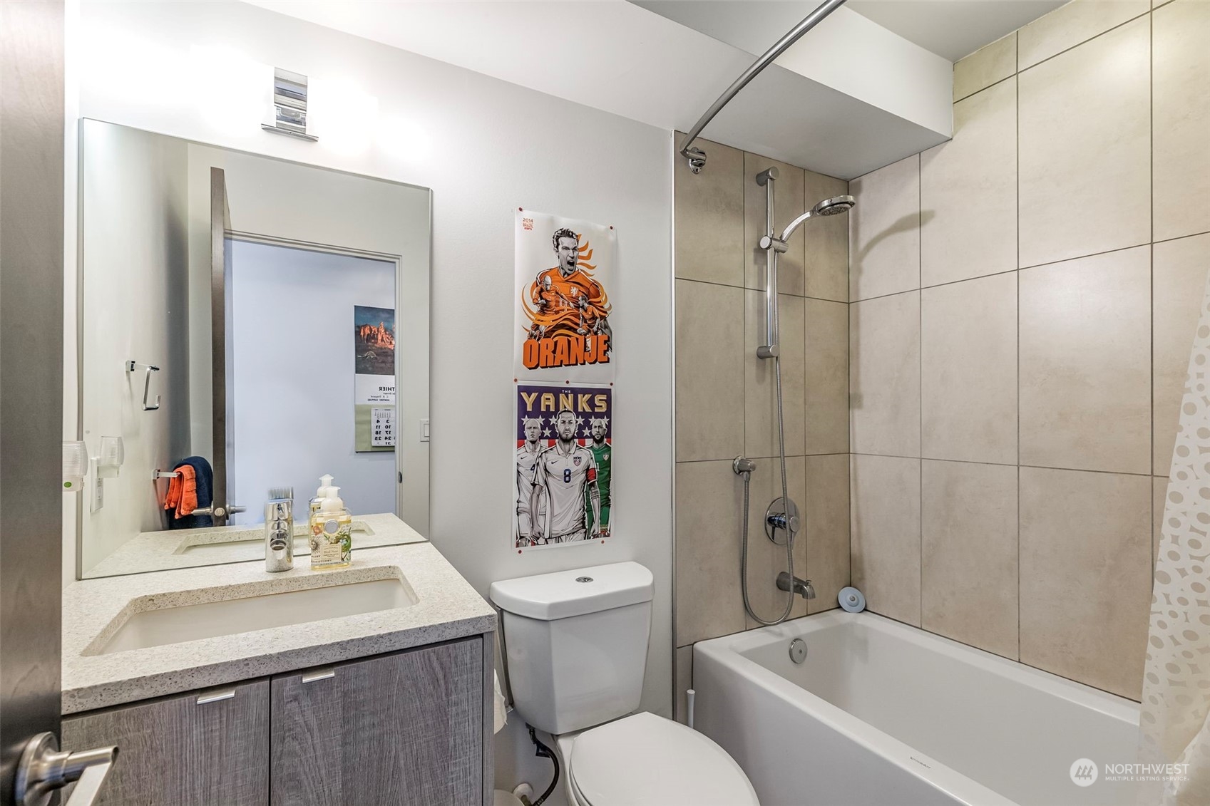 715 N 77th