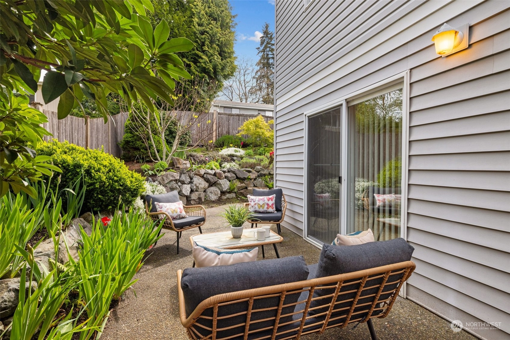 12736 35th Avenue NE Unit: B